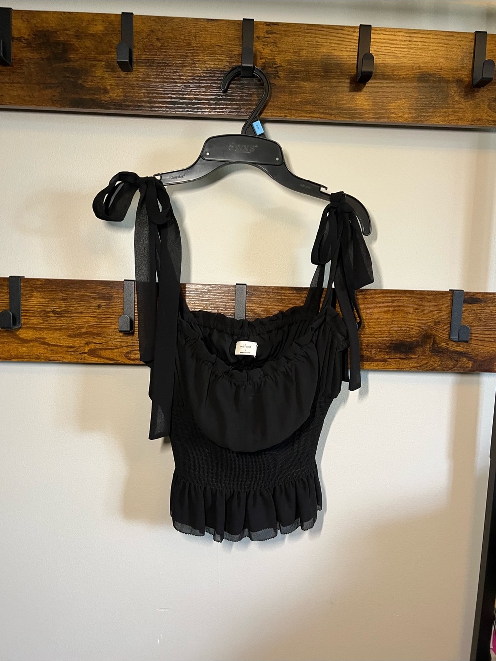 Wilfred Black Tie-Shoulder Smocked Ruffle Camisole